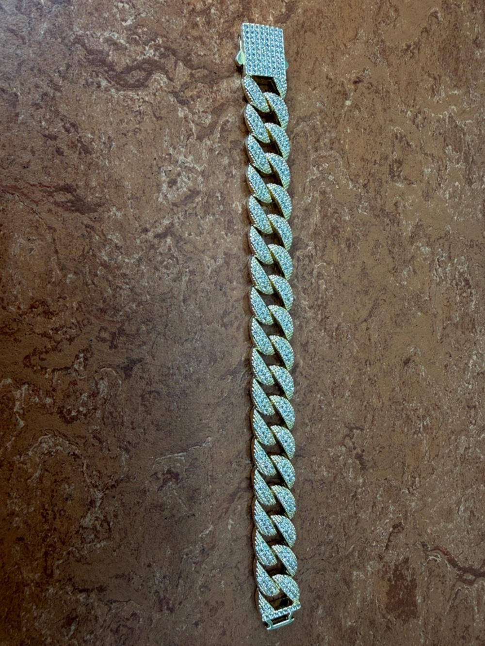 Gold Link Bracelet w/VVSCZ jewels - 8 inches